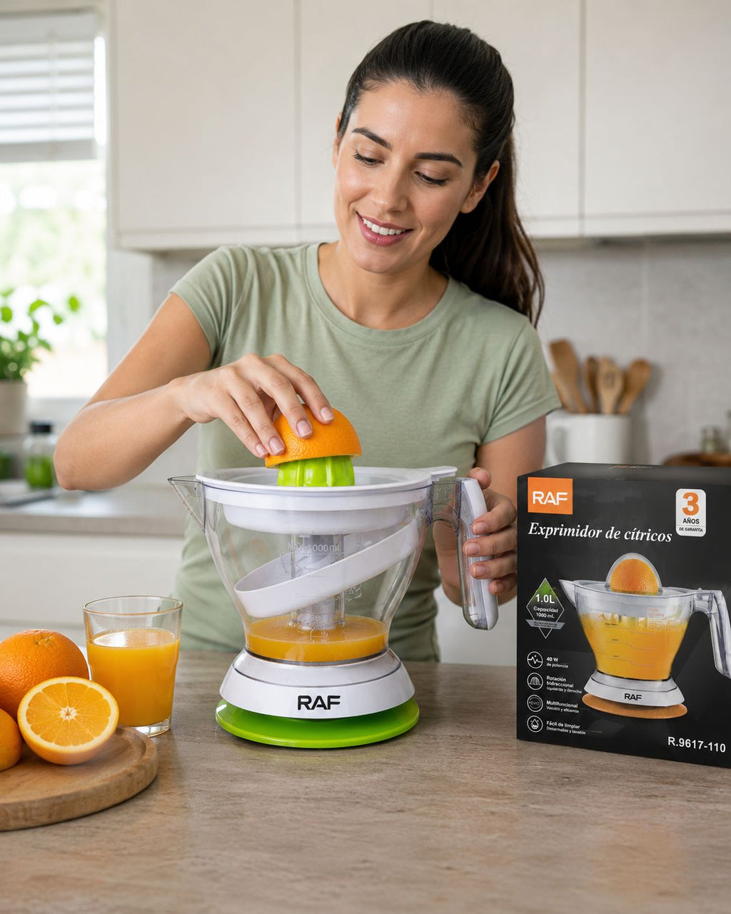 EXTRACTOR DE JUGOS MARCA RAF