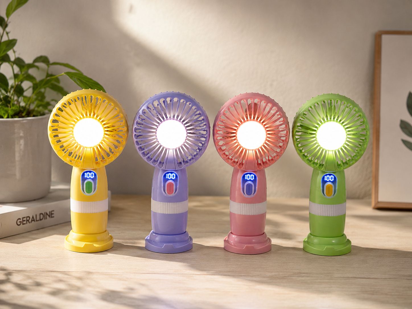MINI VENTILADOR RECARGABLE CON LUZ LED