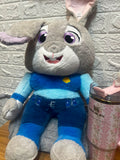 PELUCHES CON COBIJA.