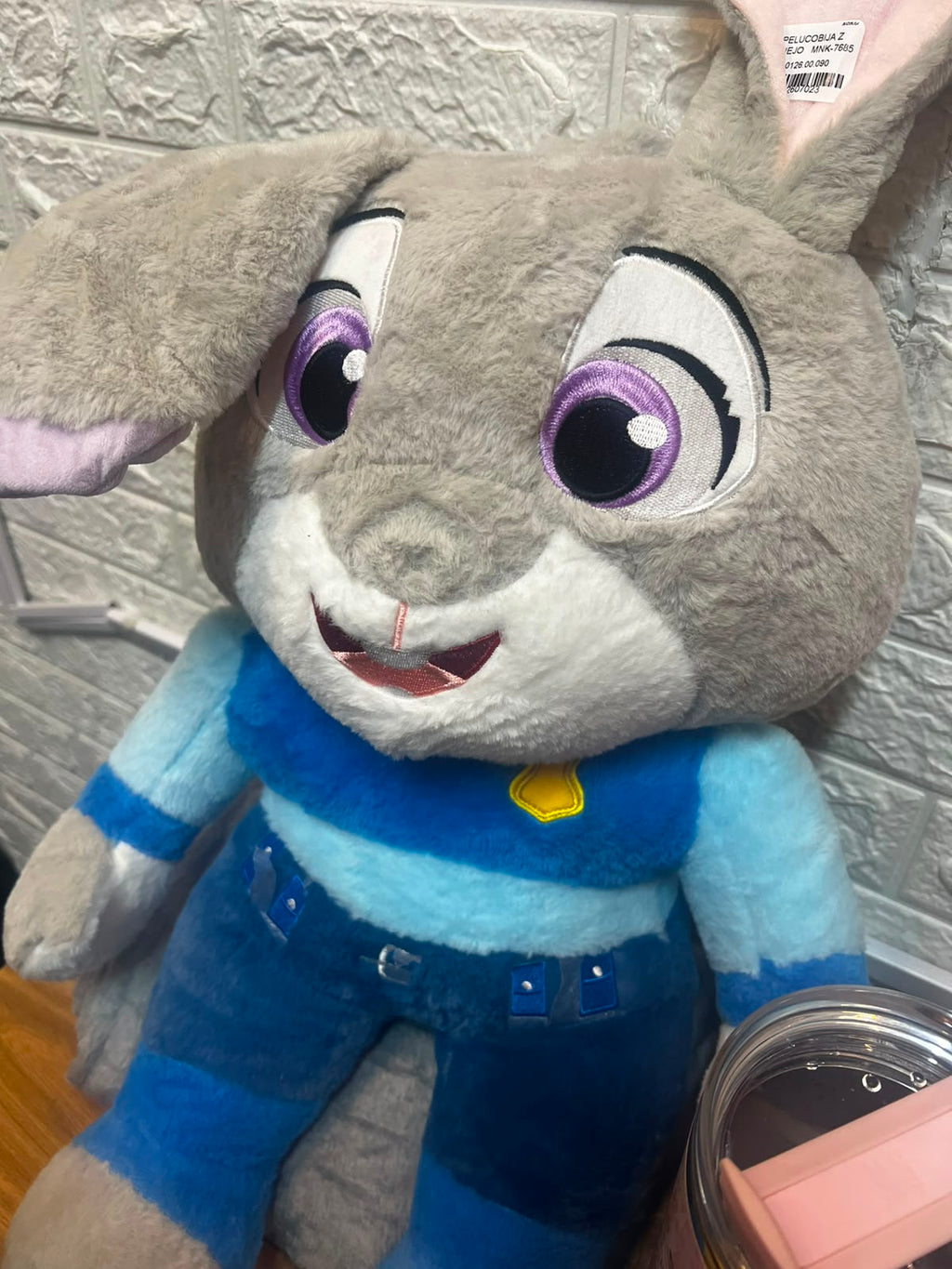 PELUCHES CON COBIJA.