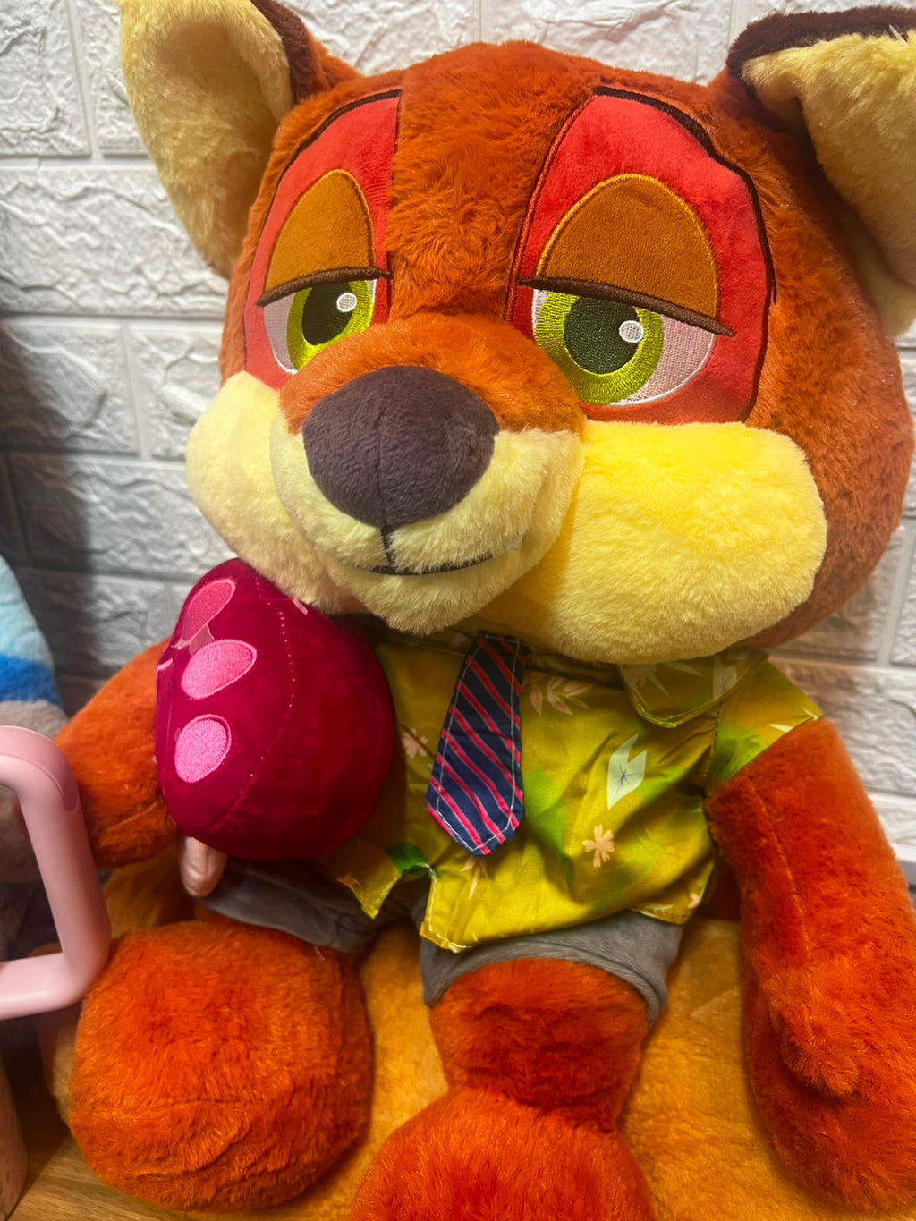 PELUCHE CON COBIJA.