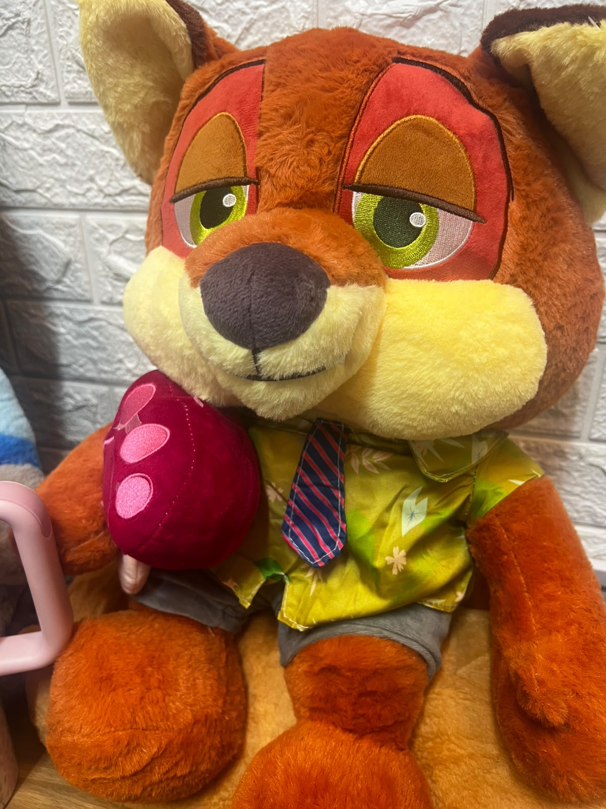 PELUCHE CON COBIJA.