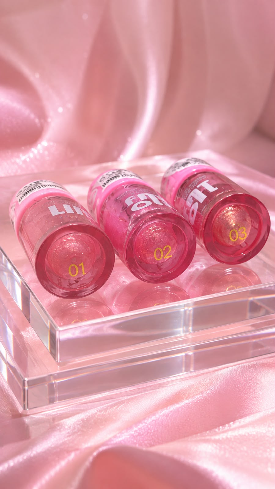SHINY LIP GLOSS. E1N3