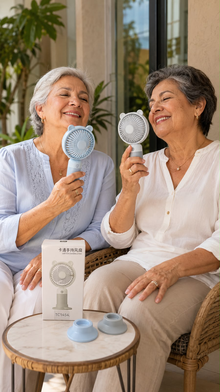 VENTILADOR PORTÁTIL CON BASE. C7
