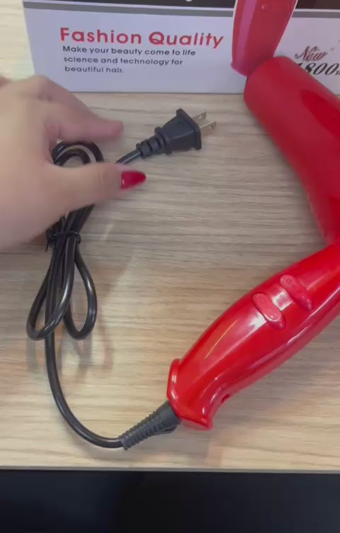 SECADOR DE CABELLO NEEDNOVA